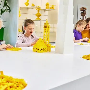 085 Legoland K1A1597 Final 700X500